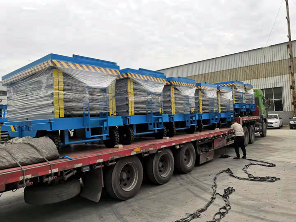 移動(dòng)升降機(jī) 移動(dòng)升降機(jī)